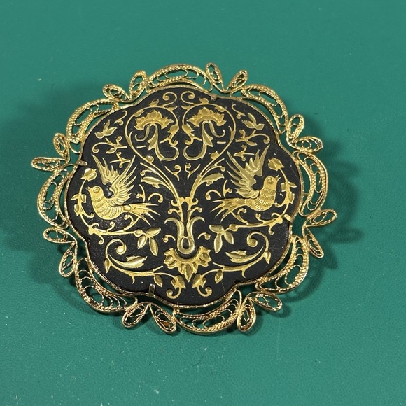 Jewelry - Spanish Damascene Gold Tone Black Double Bird Two birds Brooch Trombone Clasp